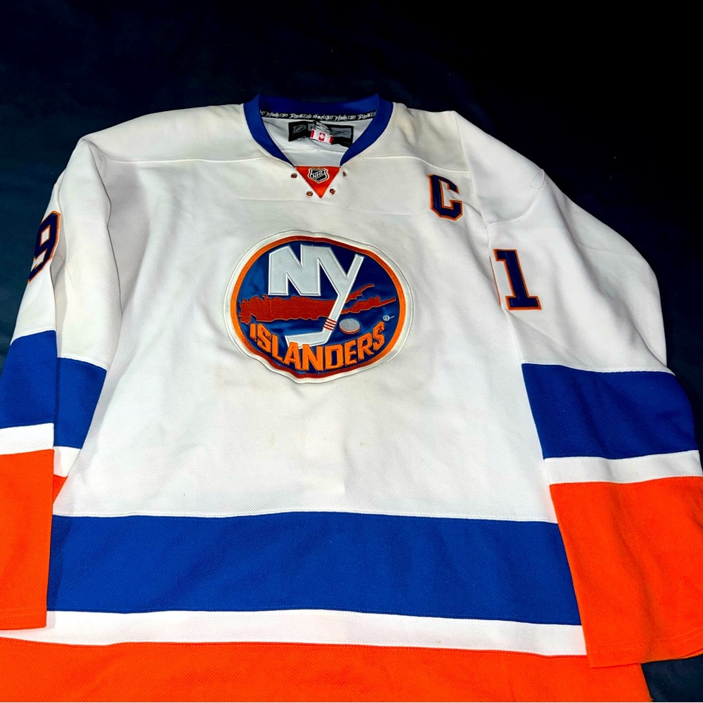 NY Islanders White and Blue Jersey
